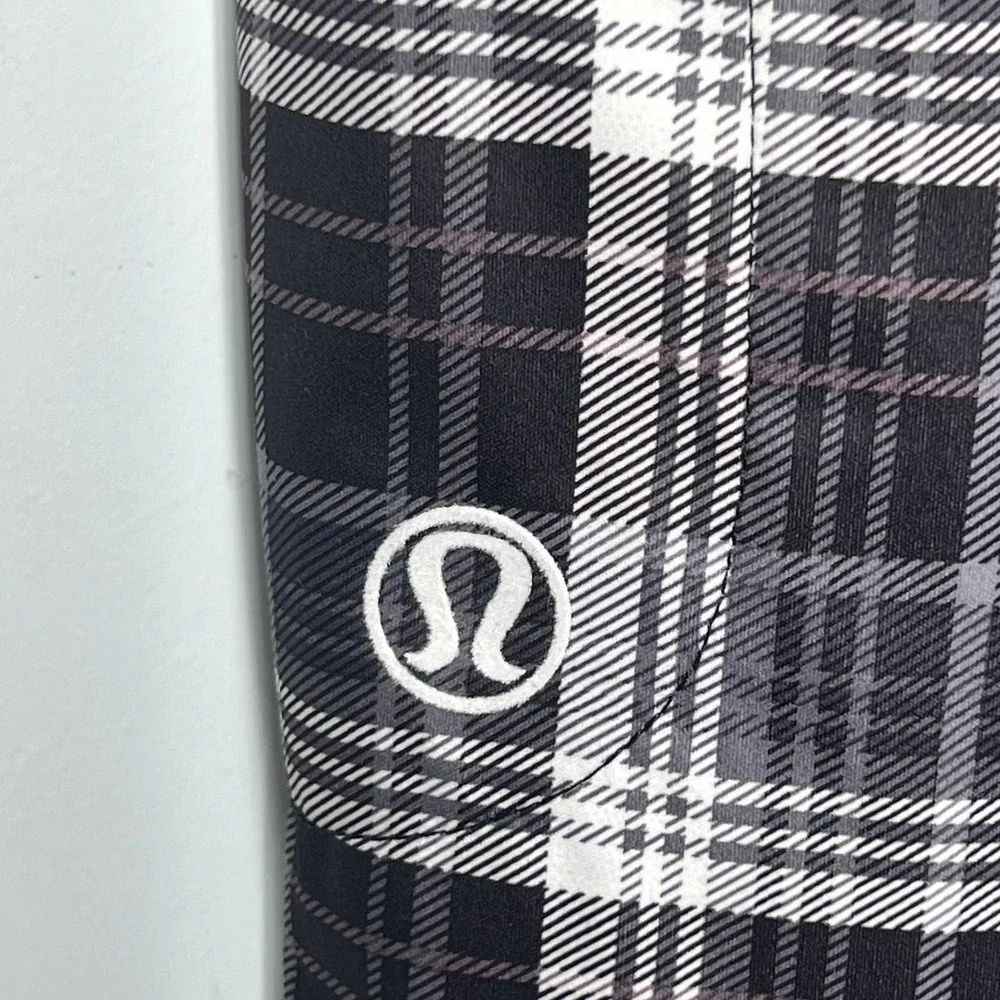 Lululemon Black Plaid Bermuda Tall Shorts Slim Fit Size 2 NWOT